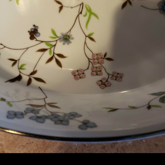 Noritake Fine China Vegetable Dish - Picture 3 of 5